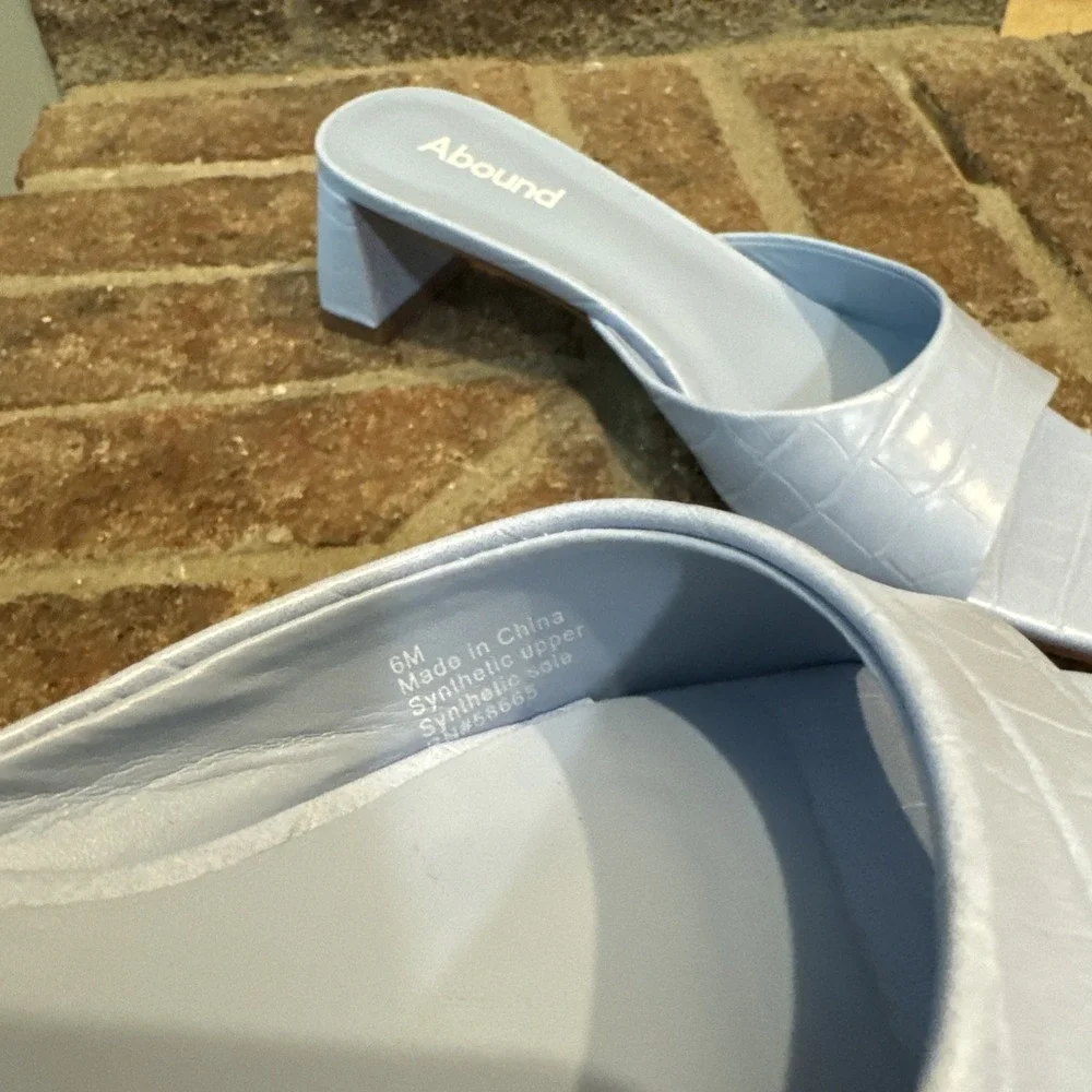 Abound Erica Sandals Light Blue Textured Slide 6M Block Heel Square Toe #527